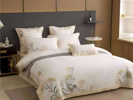 Elegance Collection: Luxurious Egyptian Cotton Embroidered Bedding Set Cheap