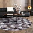 Geometric Pattern Round Carpet - Anti-Slip & Machine Washable For Sale