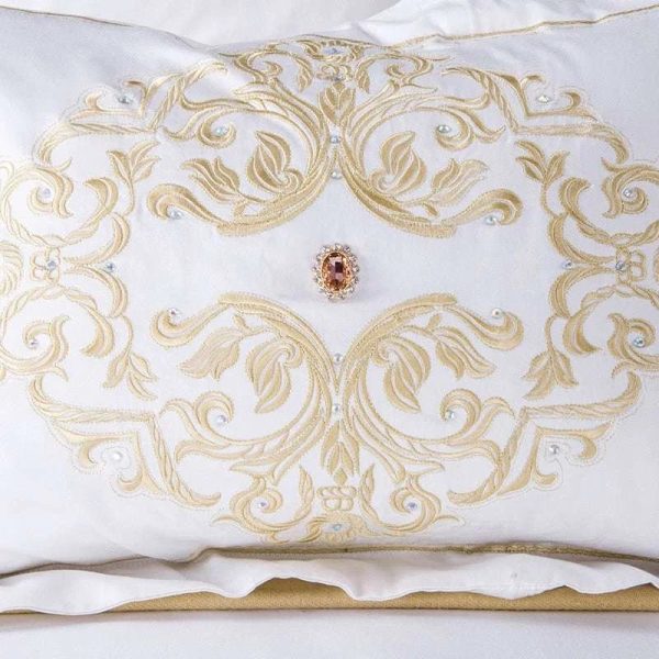 Elegance in Cotton: Luxurious Embroidered Duvet Cover Set Sale