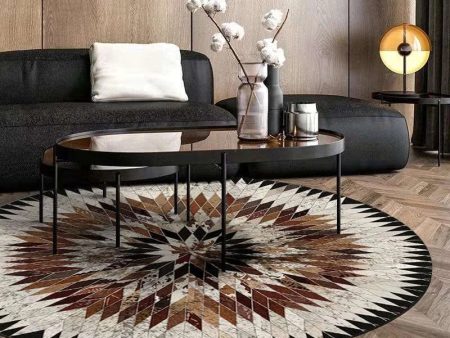 Geometric Pattern Round Carpet - Anti-Slip & Machine Washable For Sale