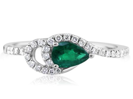 14K White Gold Emerald Diamond Ring Fashion