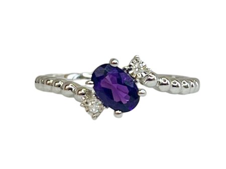 18k White Gold Amethyst & .02cttw Diamond Ring For Sale